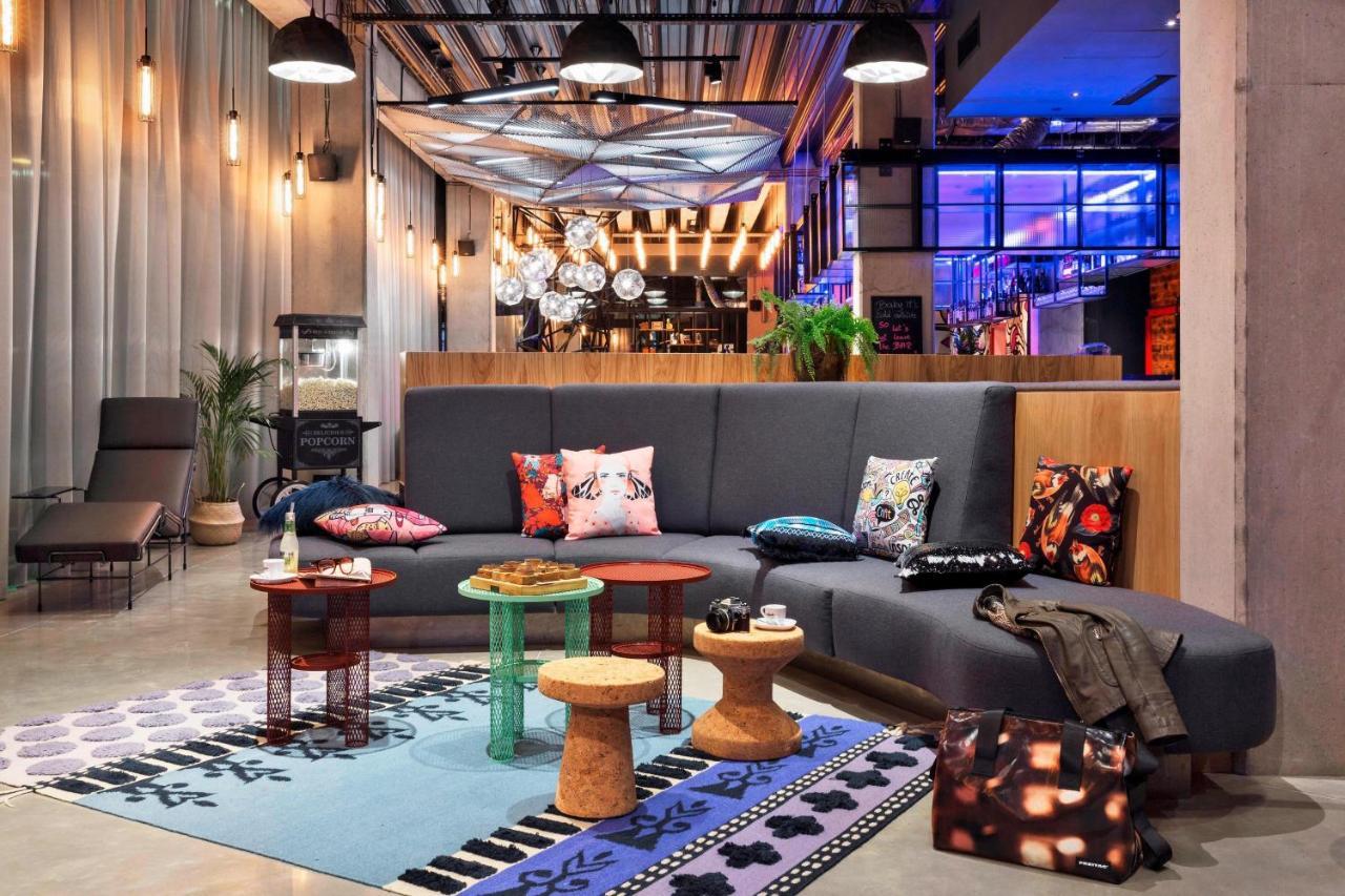 Hotel Moxy Katowice Airport Pyrzowice Esterno foto