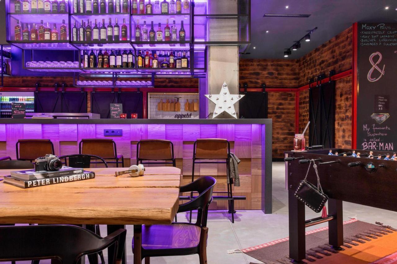 Hotel Moxy Katowice Airport Pyrzowice Esterno foto