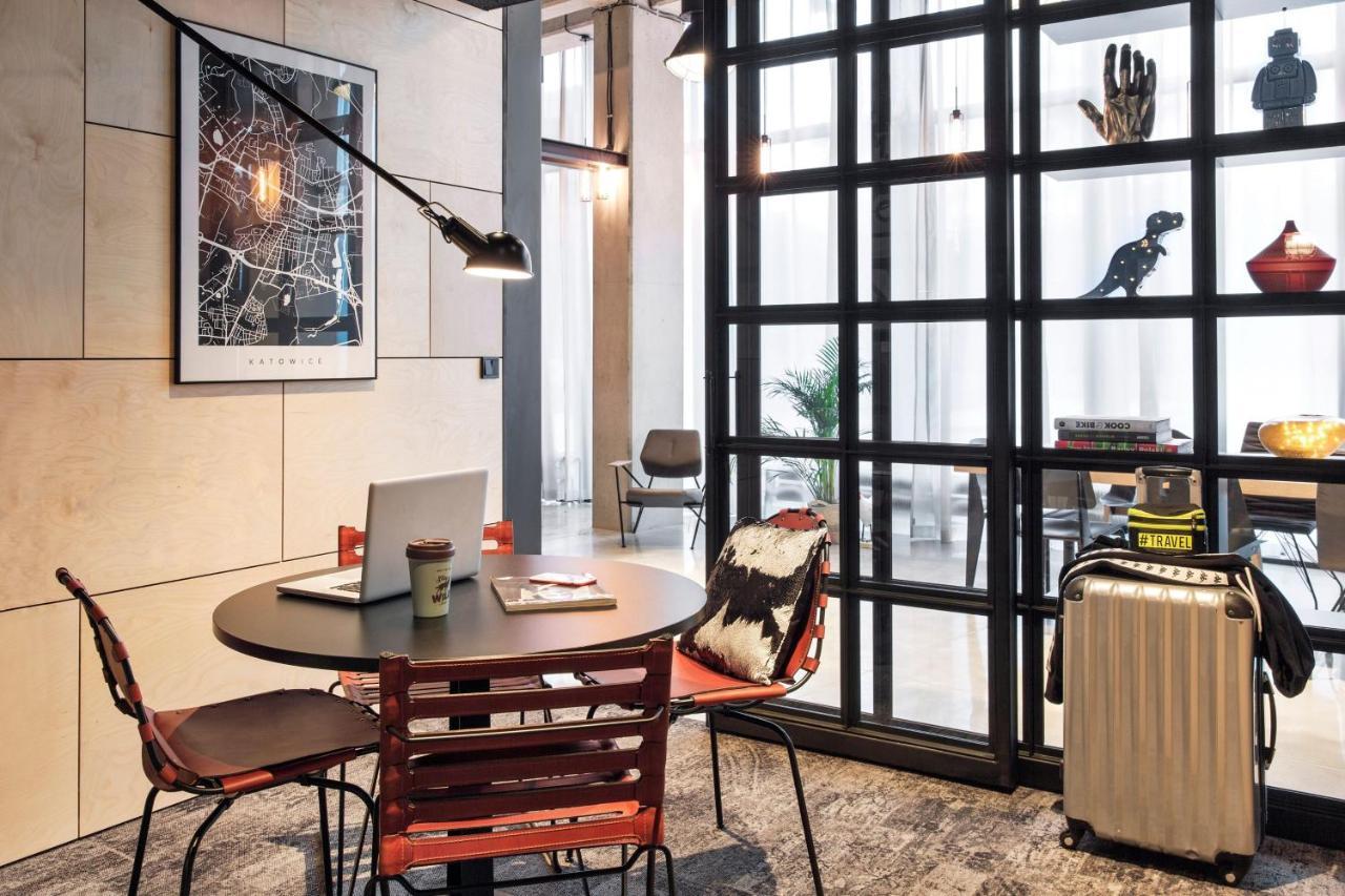 Hotel Moxy Katowice Airport Pyrzowice Esterno foto