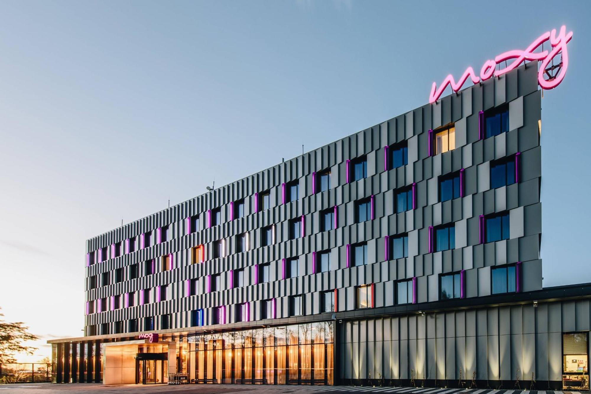 Hotel Moxy Katowice Airport Pyrzowice Esterno foto