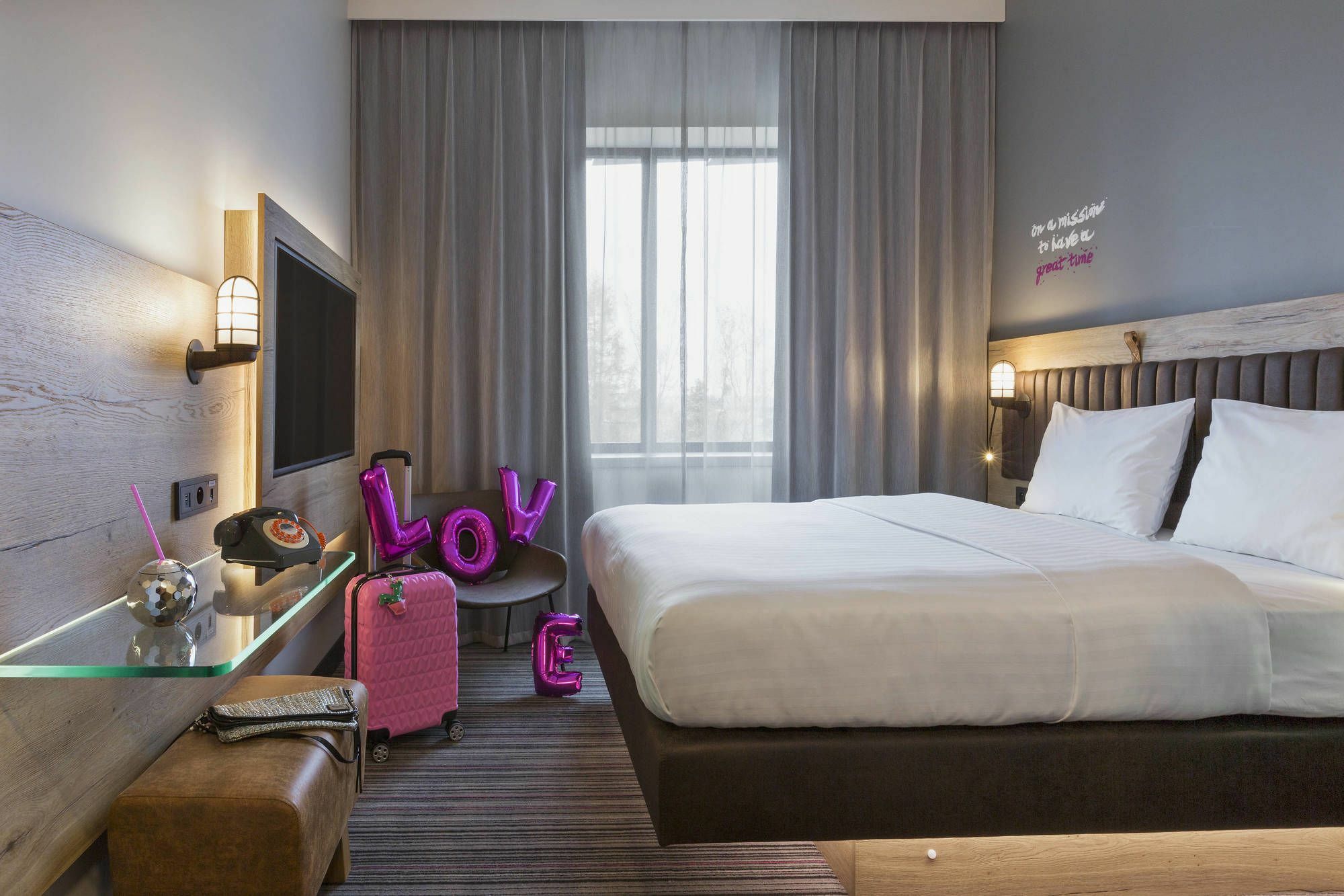 Hotel Moxy Katowice Airport Pyrzowice Esterno foto