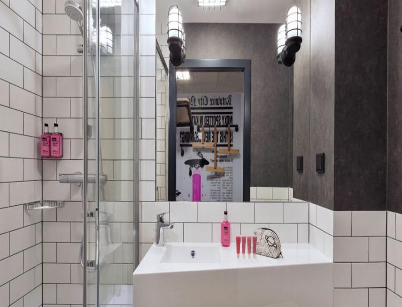Hotel Moxy Katowice Airport Pyrzowice Esterno foto
